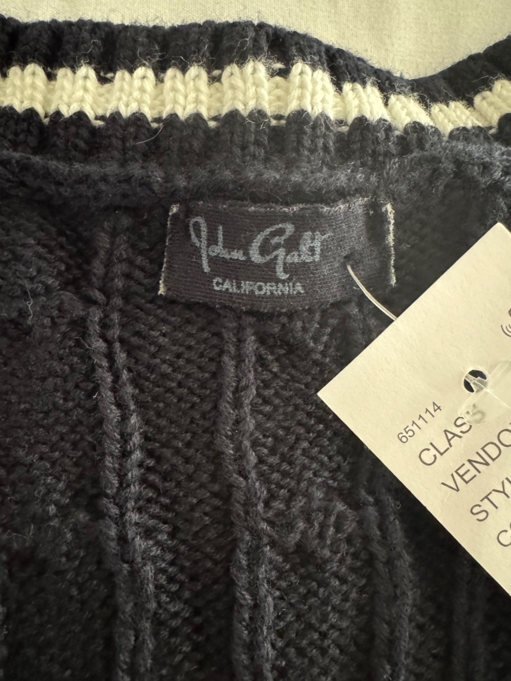 Brandy Melville John Galt Sleeveless Sweater Navy One Size NWT Y2K - Picture 3 of 3